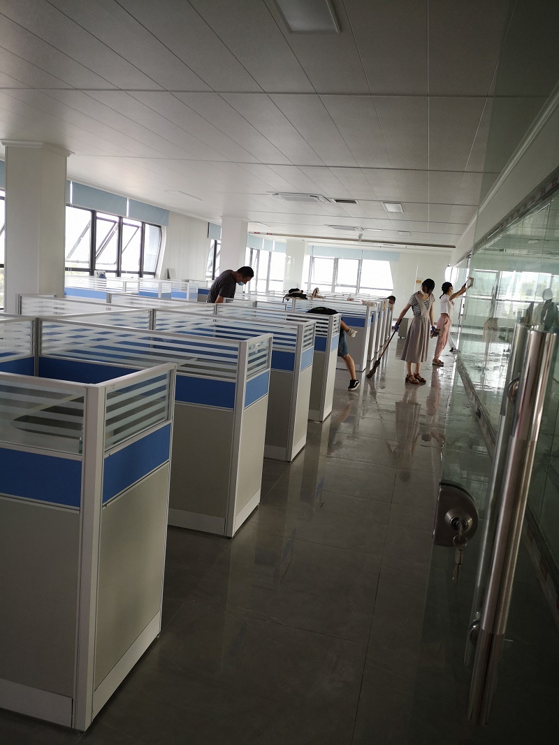 2020.8打掃衛(wèi)生，為搬遷做準(zhǔn)備.jpg